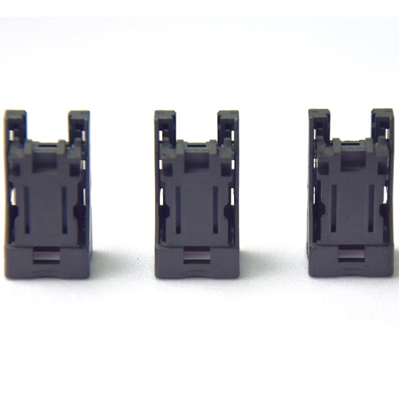 Cad iad na Príomhphrionsabail Taobh thiar de Dhearadh Moulding Moulding Insert Rathúil